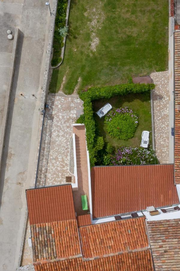 Apartments By The Sea Nerezine, Losinj - 7963 Ngoại thất bức ảnh